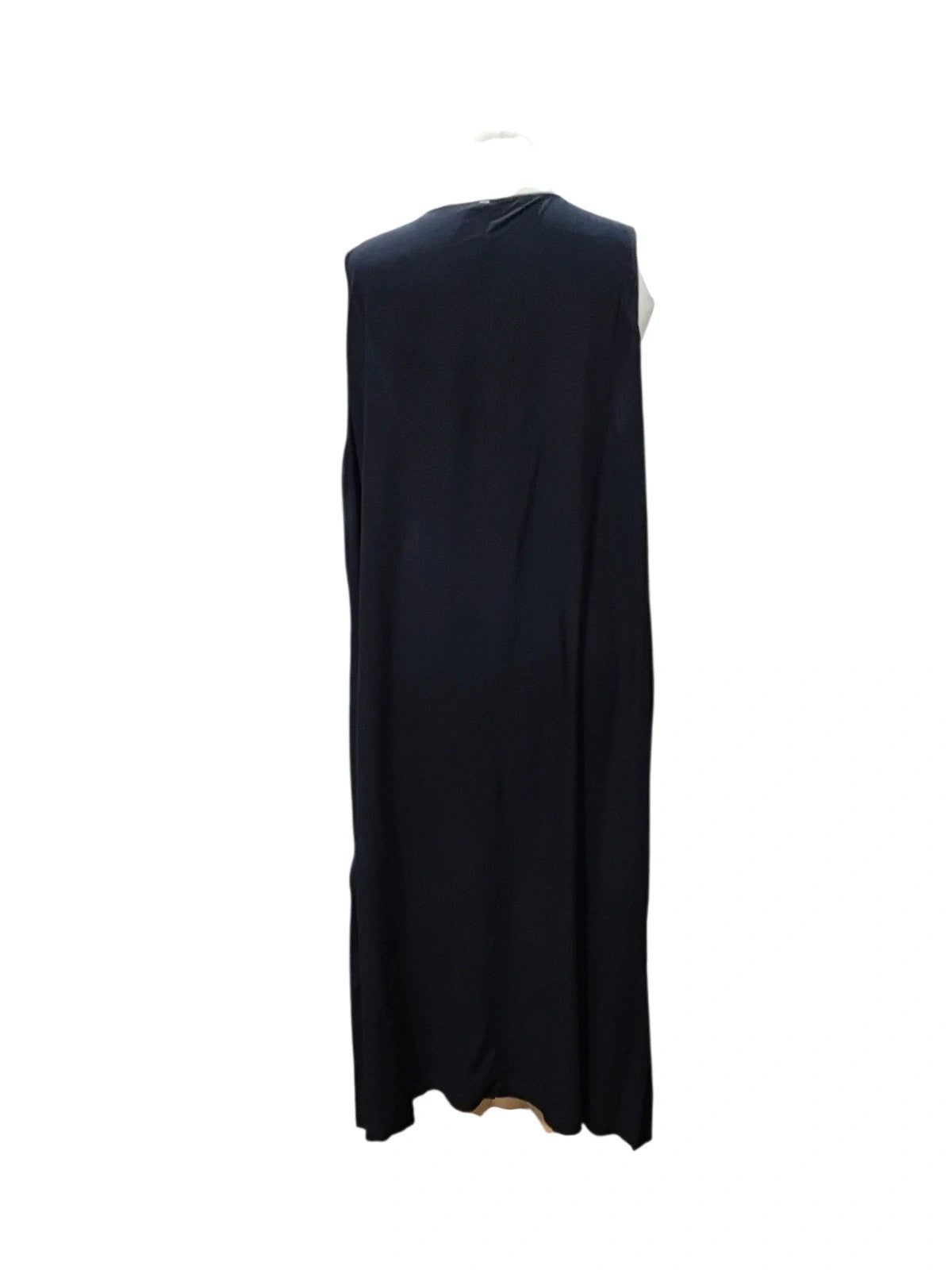 5701 Mat black dress