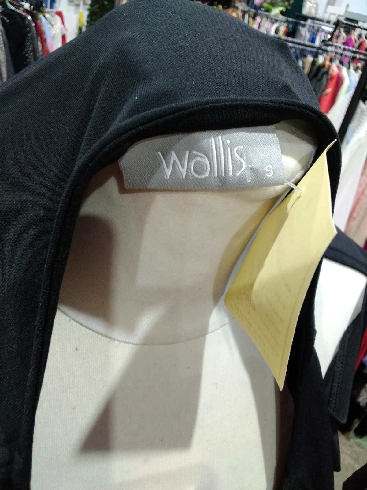 8218 Wallis s/less dress