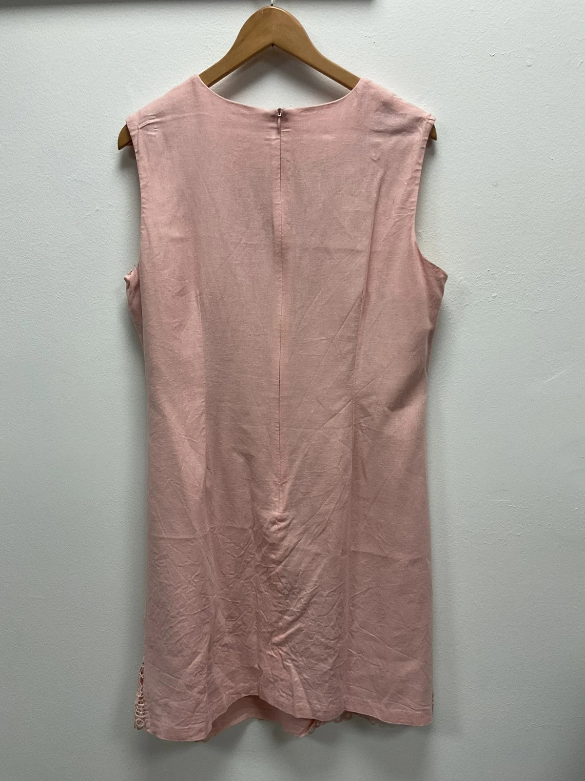 8787 Dunnes pink lace dress with zipper back