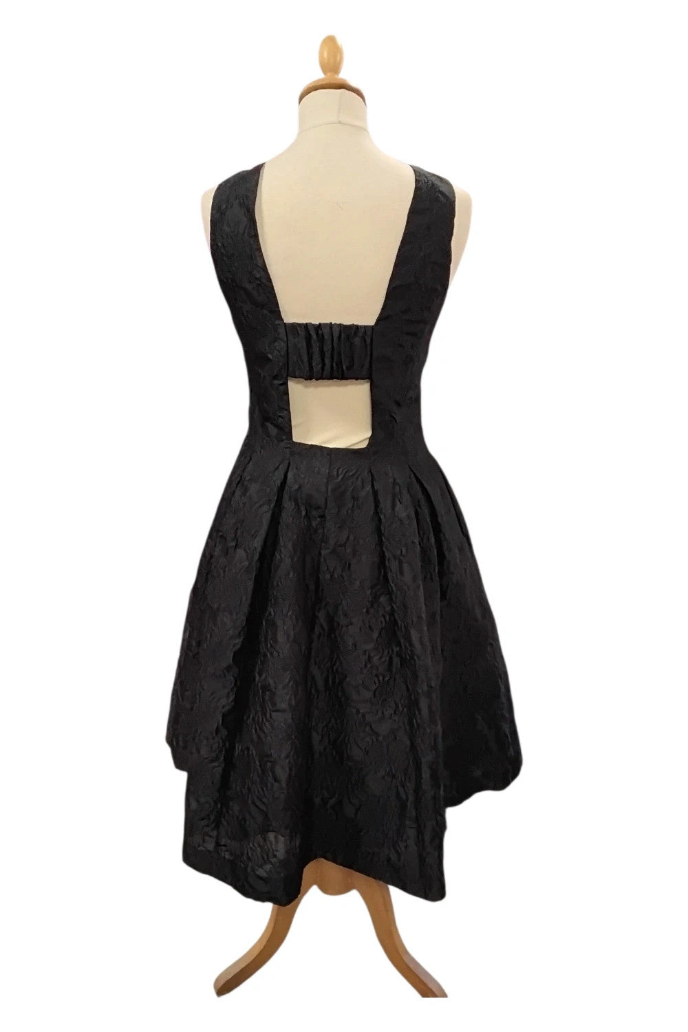 8884KD H&M Black Cutout Back Dress