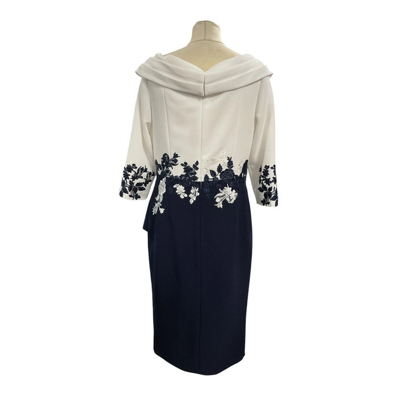8893 Dress Veni Infantino