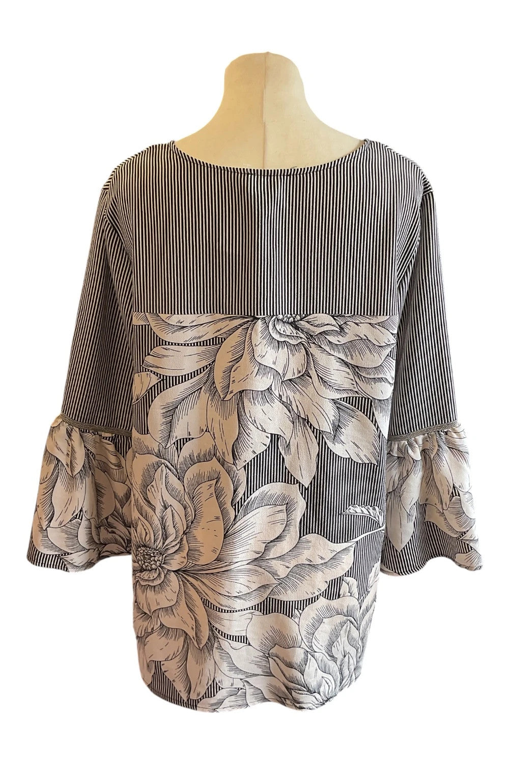 Soon Blouse black and cream size 16 10182MG