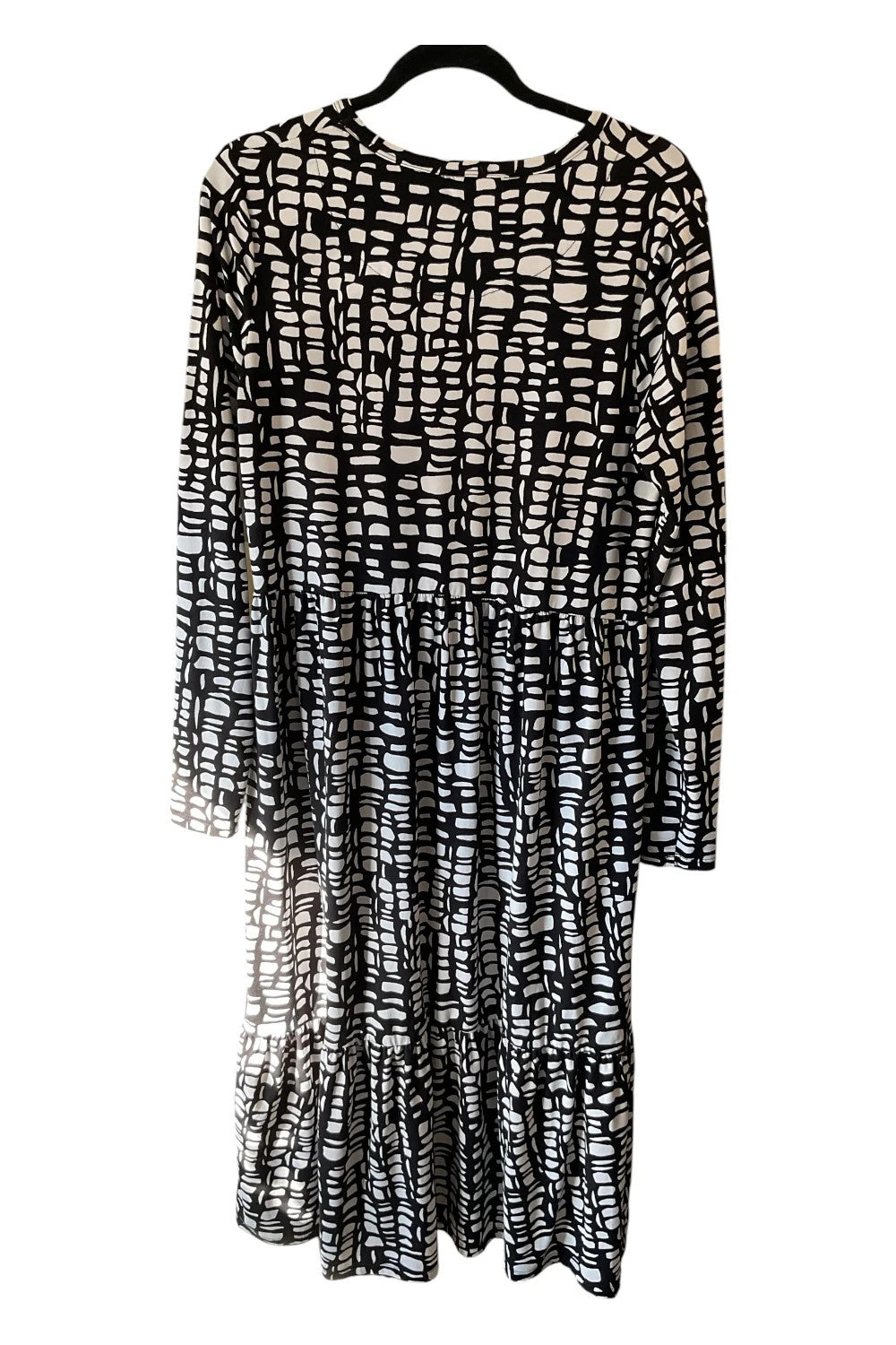 F&F dress black and white size-12 10547MVE