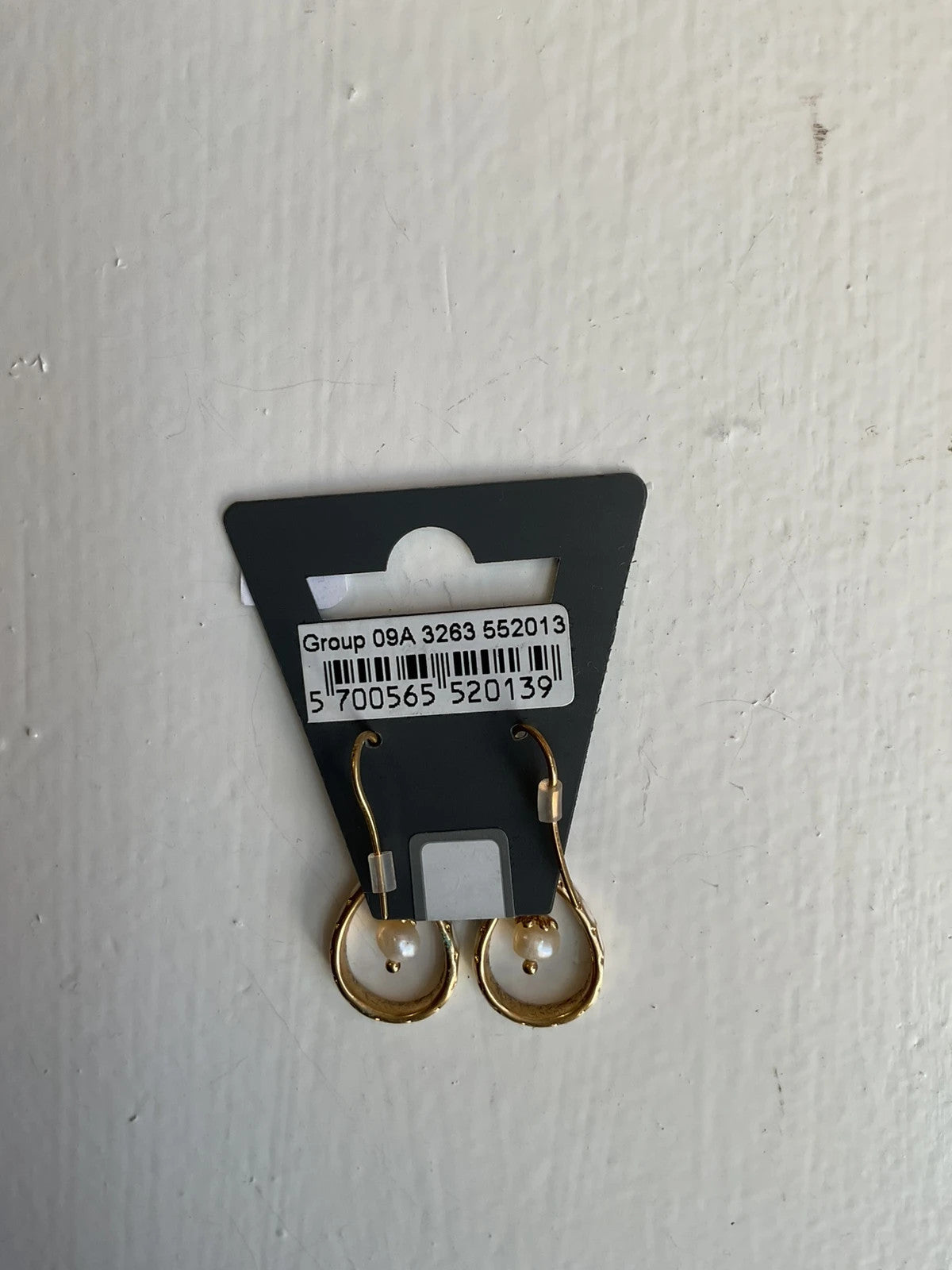 BNWT Pilgrim earrings gold