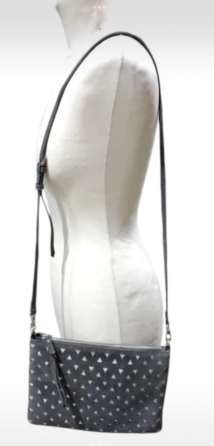 4744GM425 grey accessorise bag