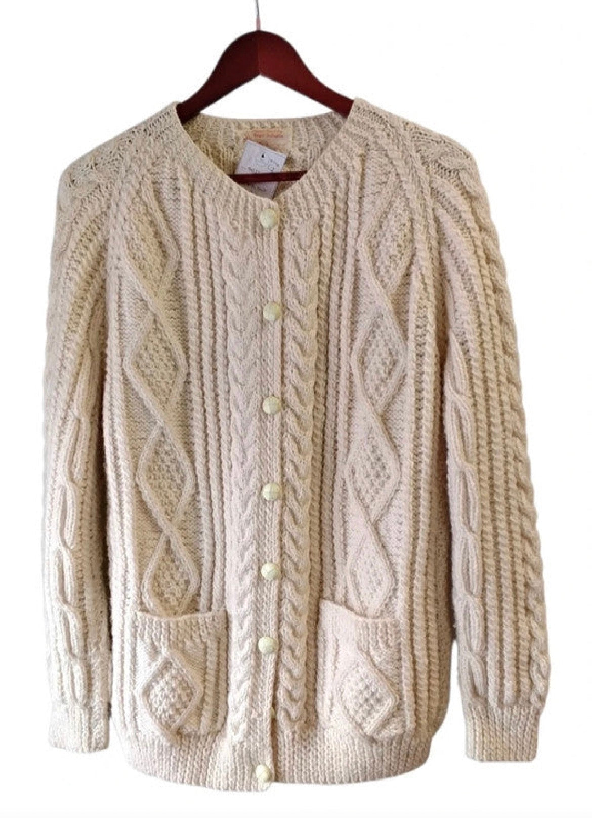 Knitwear / Jumpers