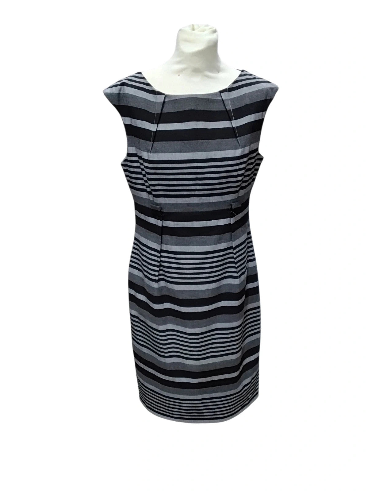 6681 Calvin klein dress
