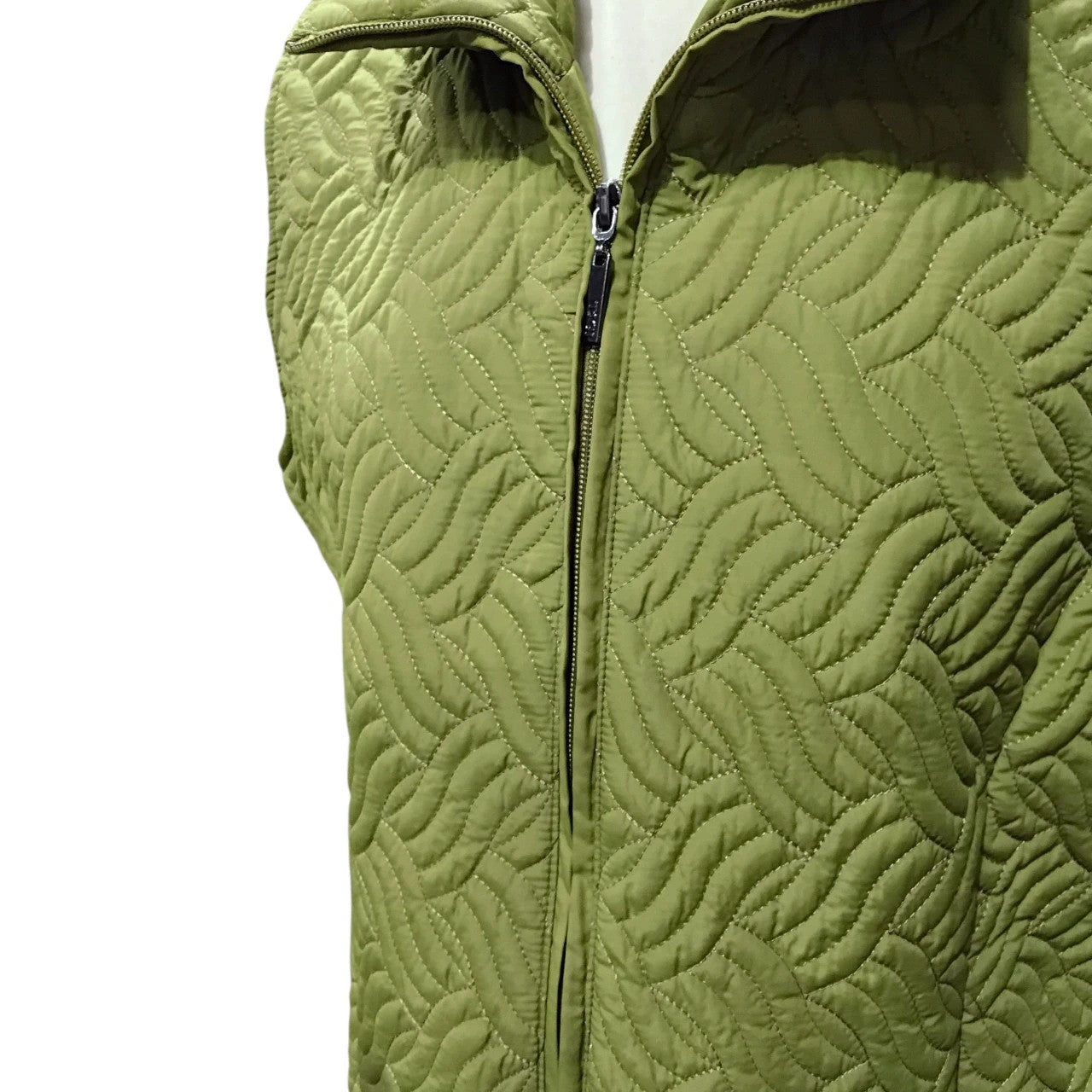 4073 TIGI green gilet