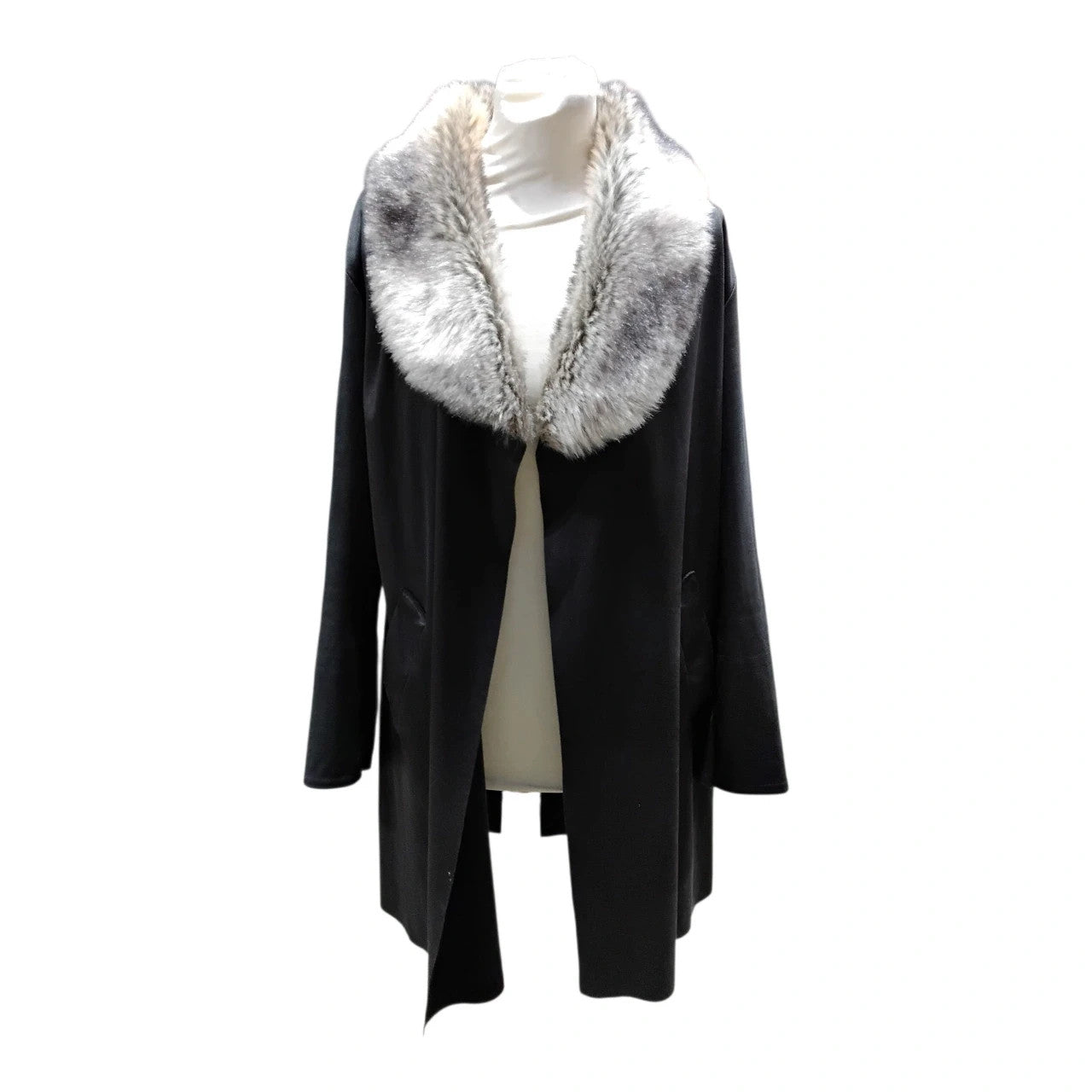 7067 Faux suede Furcoat