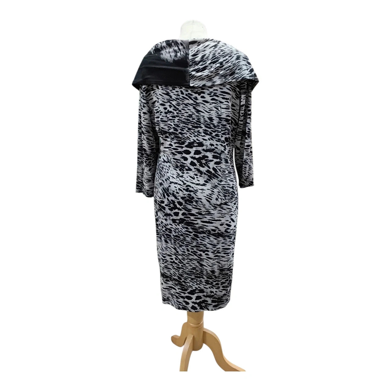 7103 Frank Luman black & White cowl dress