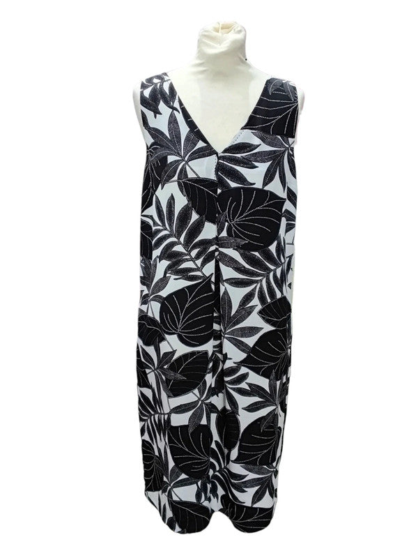 DC10 Black & White Leaf Print Dress #Farhi DC10