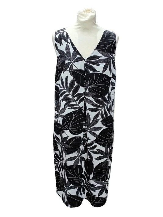 DC10 Black & White Leaf Print Dress #Farhi DC10
