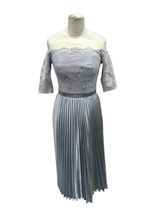 Chi Chi Grey Lace dress Sz 6 7670JO