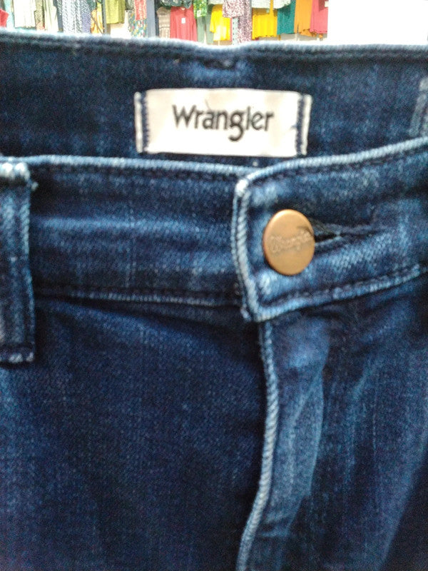 7703 Wrangler dark denim jeans