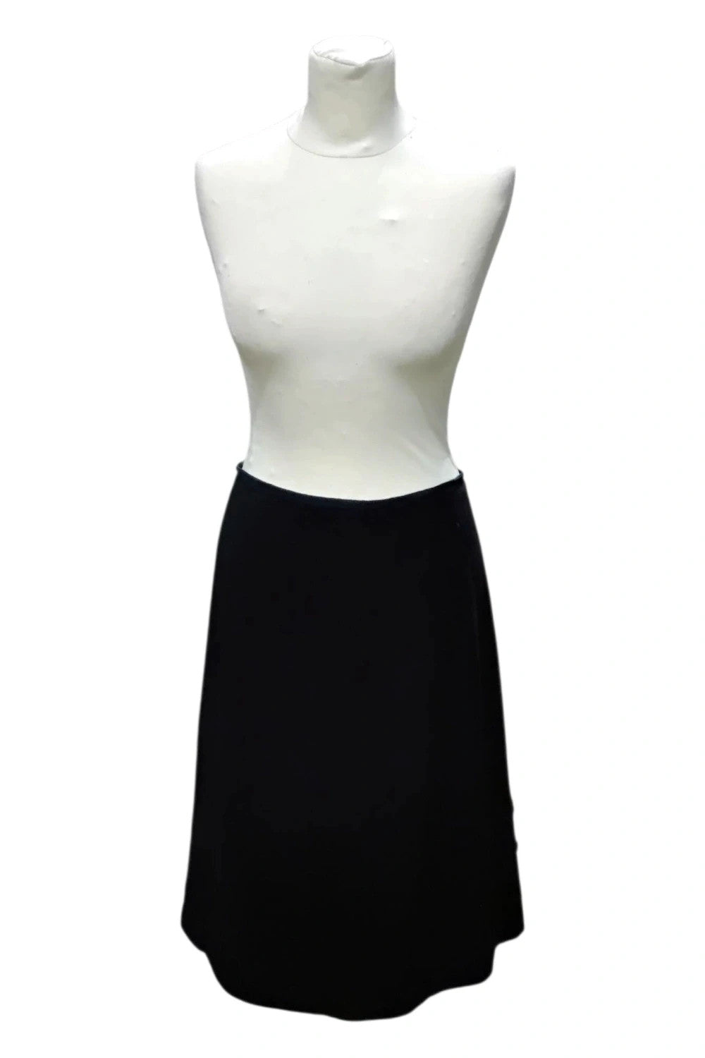 7709 French Connection wool black skirt