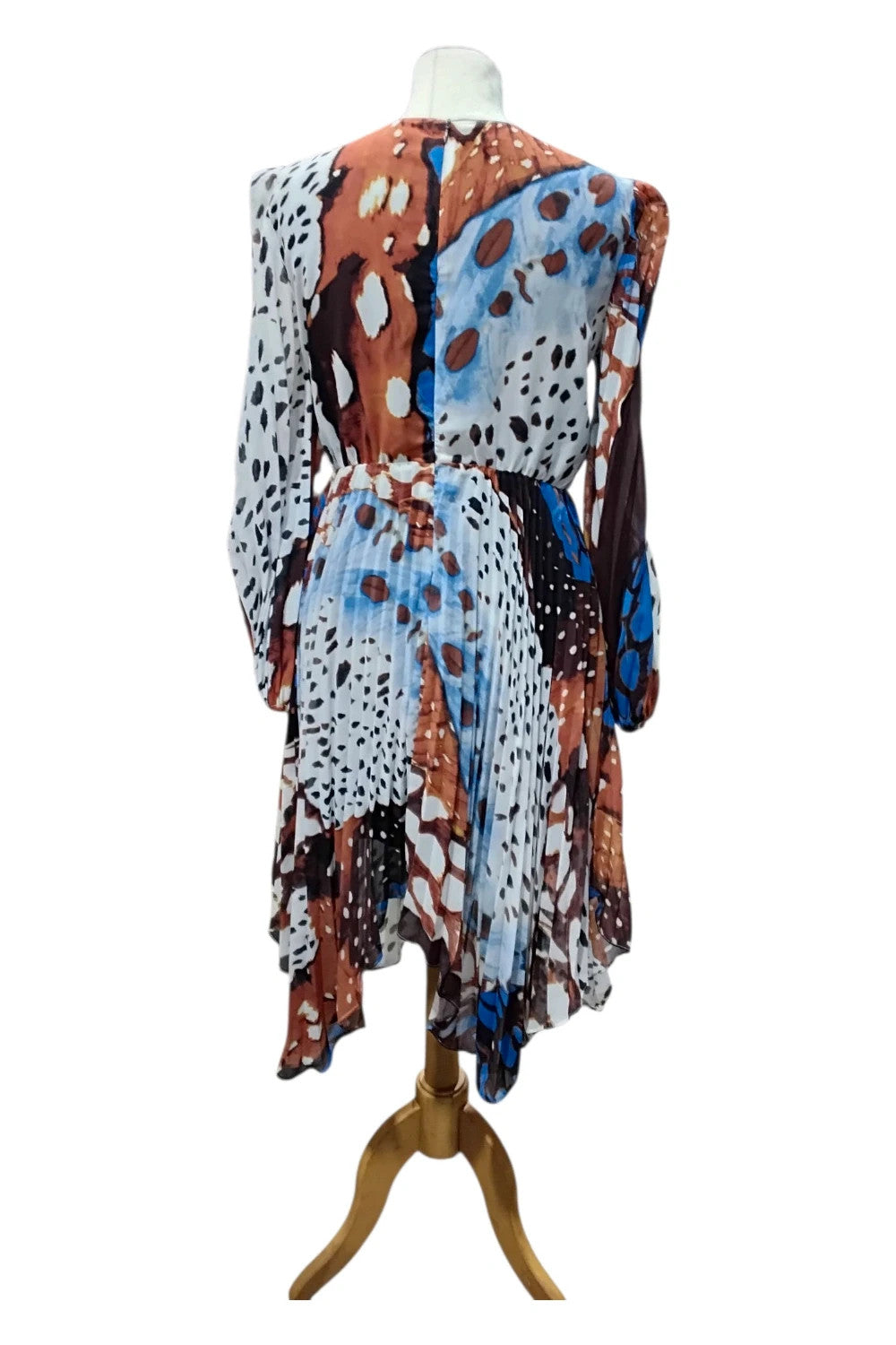 7741 Forever Unicue Brown&White and blue l/s dress