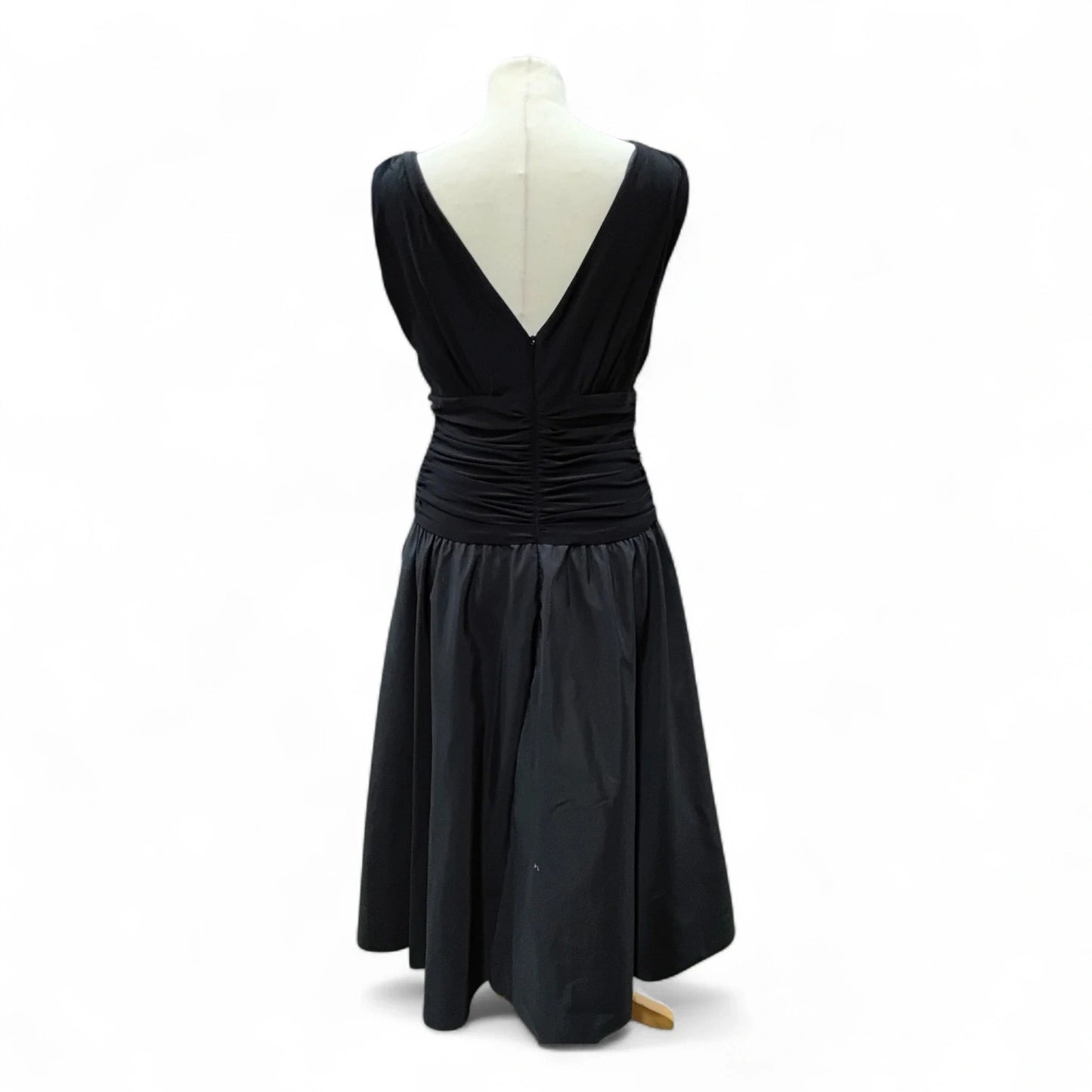 7631 Jessica Howard black dress