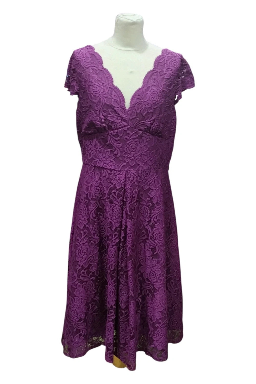 8099 Jolie Moi s/s lace purple dress