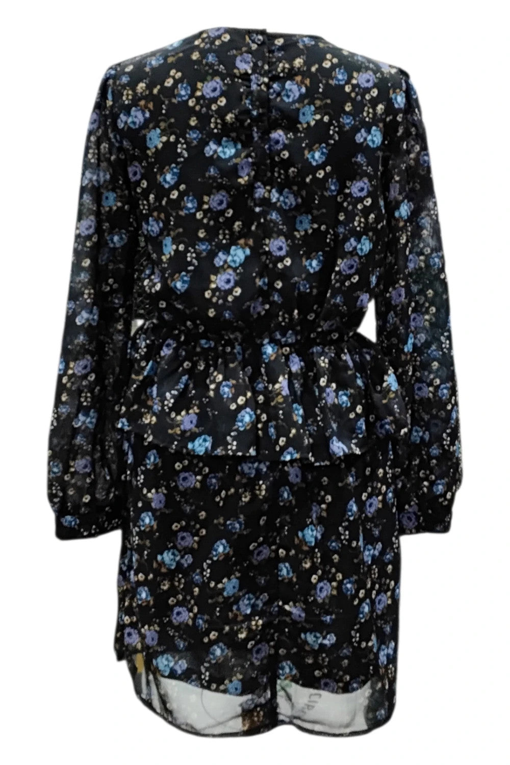 8172 Vero Moda long sleeves black dress with lace detail at the neckline