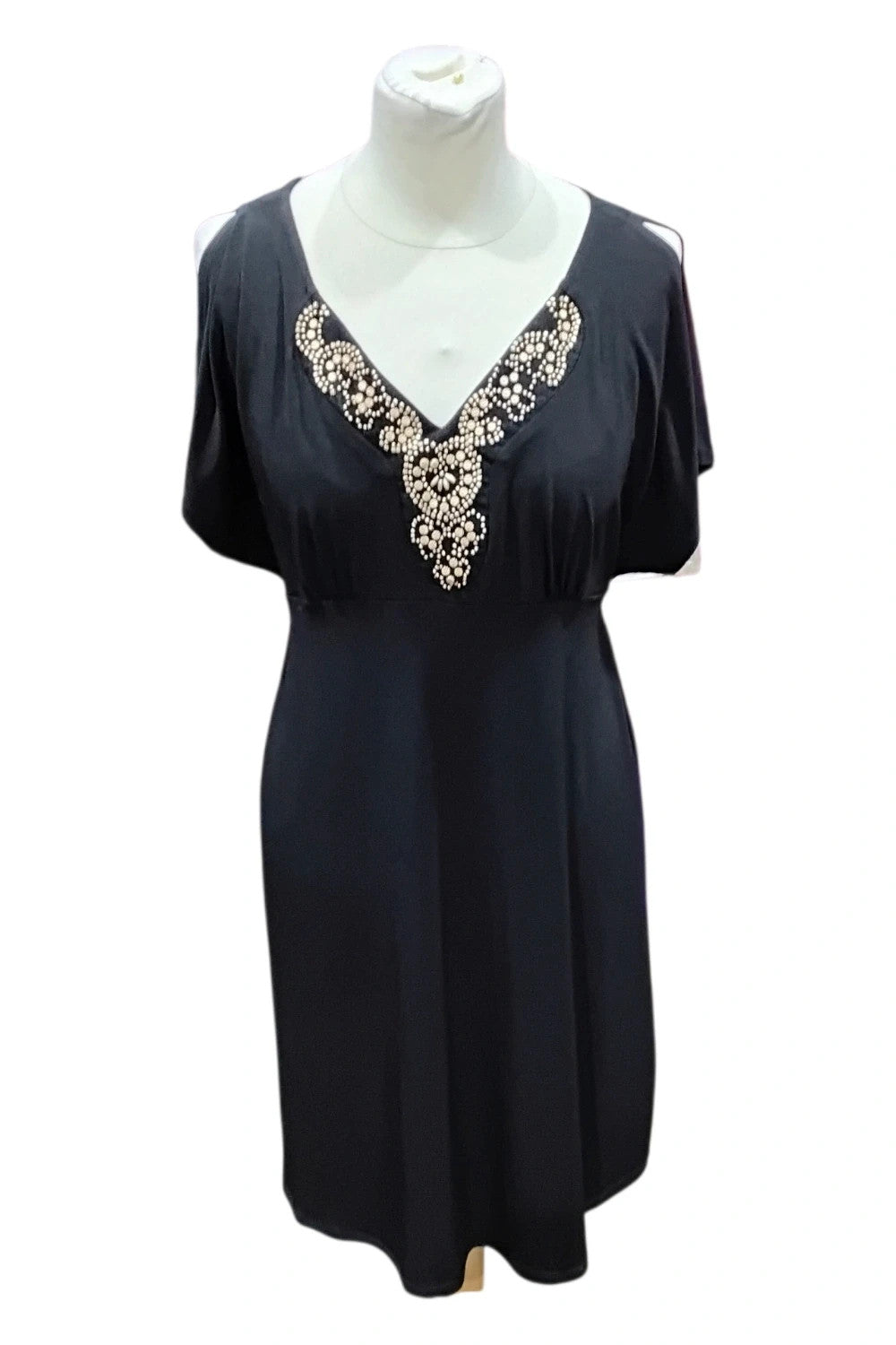 8218 Wallis s/less dress