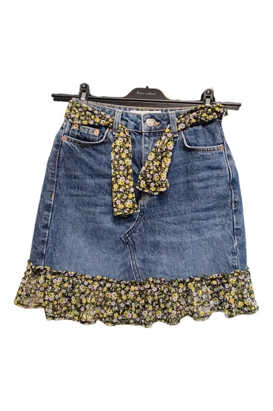8558 Topshop denim skirt with print
