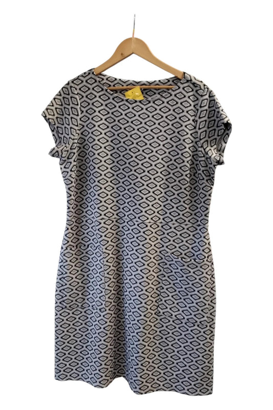 8660 Next gray and navy patterned dress with short sleeves size-20
