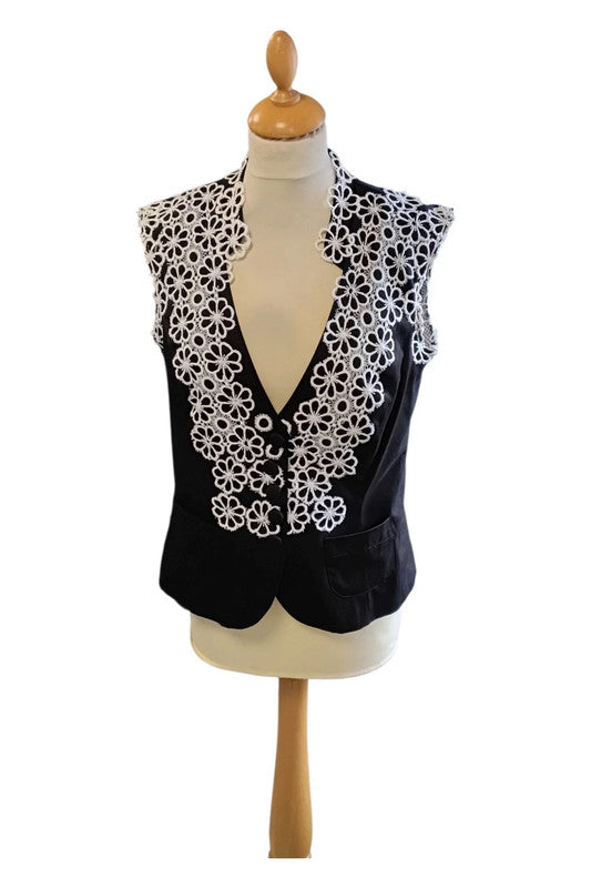8895CD Green House B&W Vest