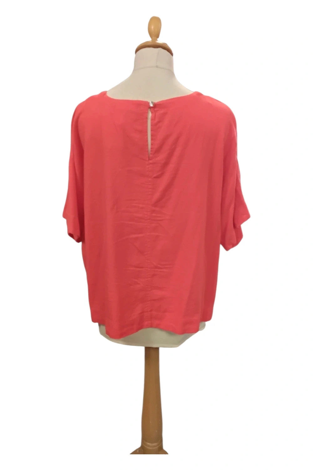 8932TC Dunnes Red Linen Top