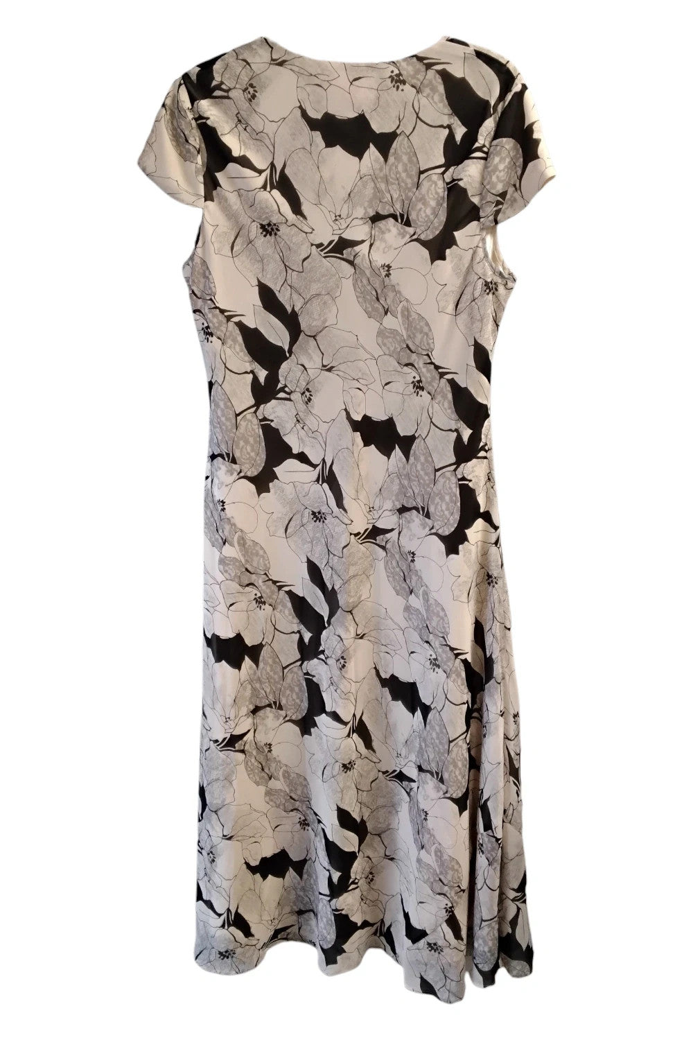 8961 Jacques Vert Brown and cream floral midi dress with ruffle neckline