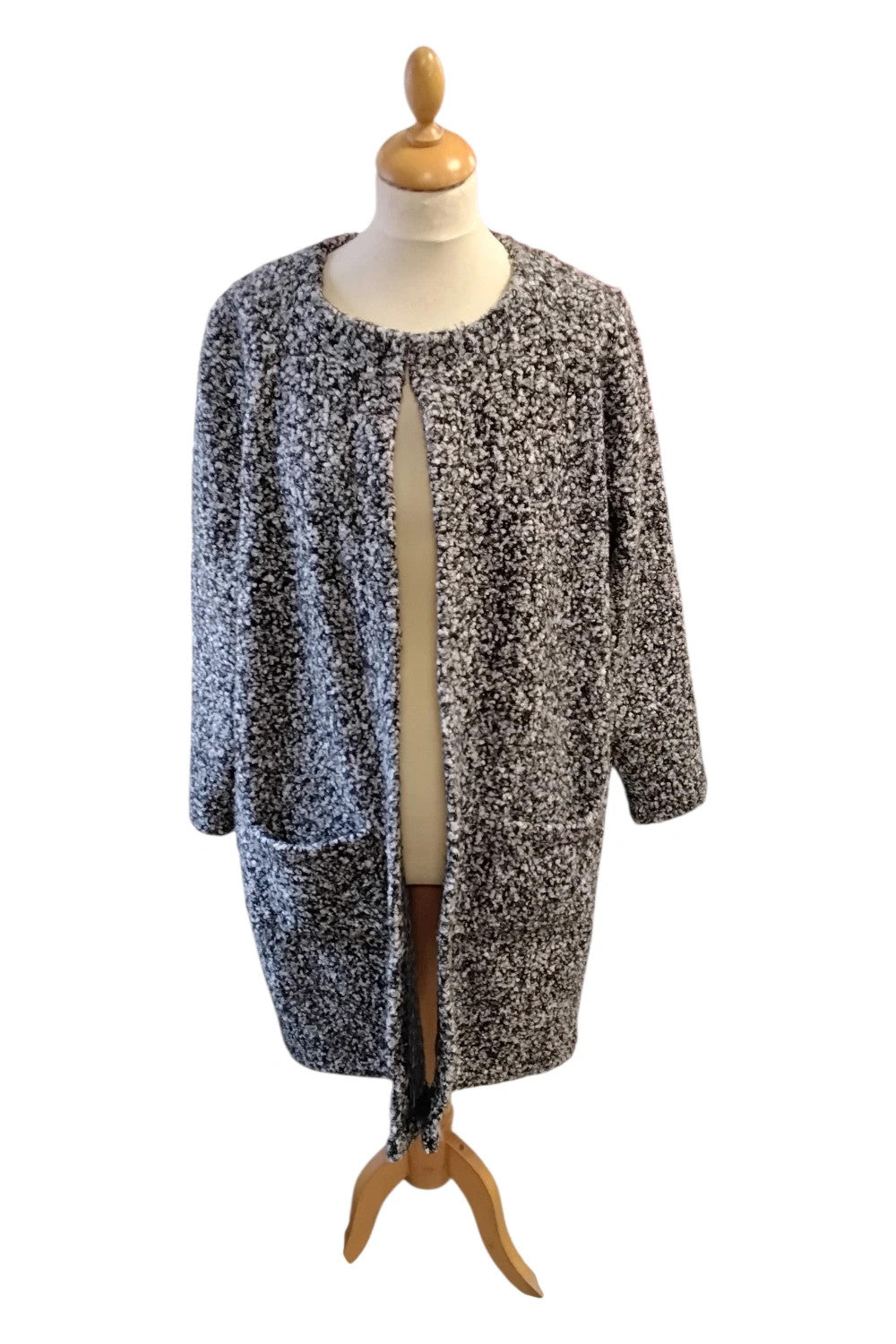 8776MG Gerard Grey Coat