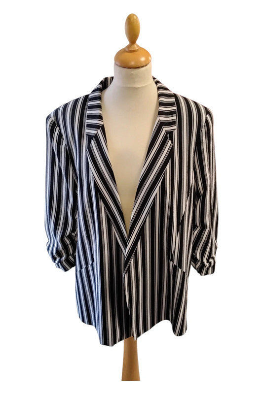 Peacocks Black&White Blazer Sz 16 8798MG