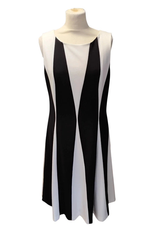 9044VE Roman Black&White Dress