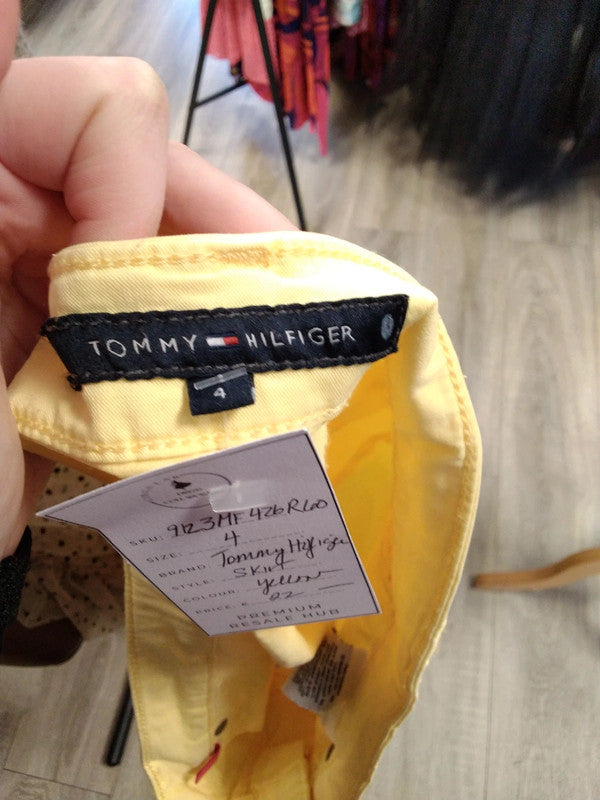 Yellow Tommy Hilfiger skirt sz 4 9123