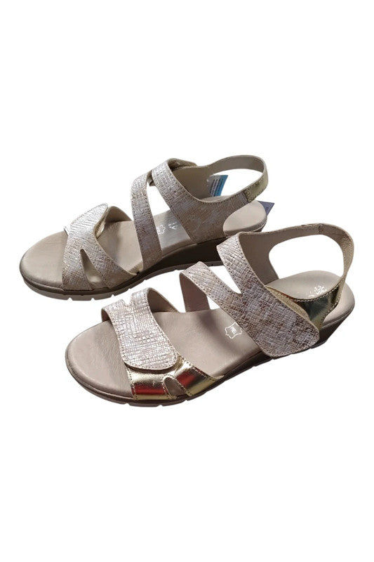 9133AH Joyca Cream and gold wedge sandals with adjustable straps and soft footbed SIZE 36