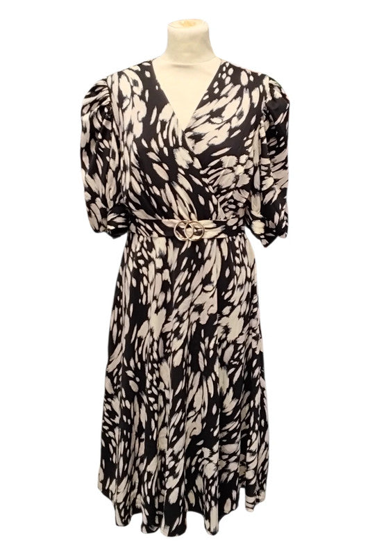 Girl in Mind Dress Black Print Sz 12 9211KG