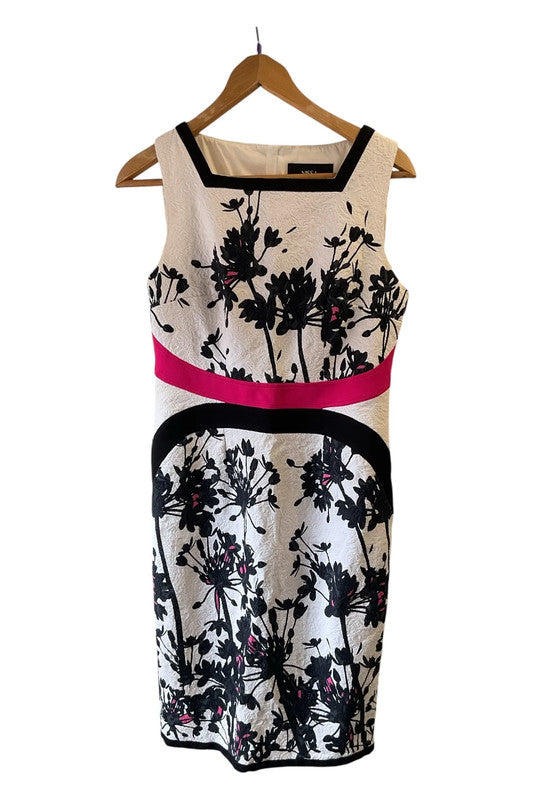 Nissa dress black and white Size 14 9440JMU