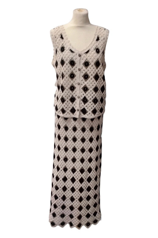 Wild Flower Suit top and skirt  cream  black  Sz M 9518NMO