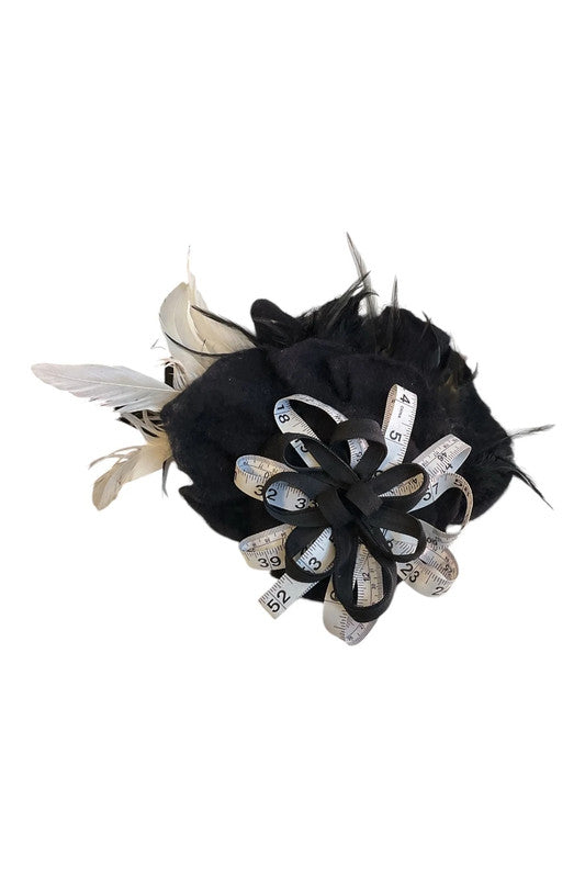 Feather fascinator black & white