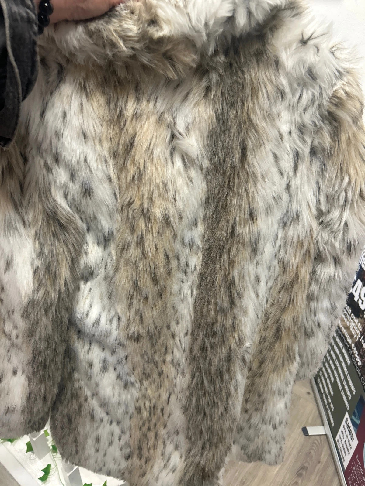 QED London faux fur coat cream mix size-12 10642KOK