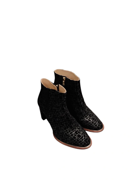 Clarks Boots Black Suede Sz-5 10364MR