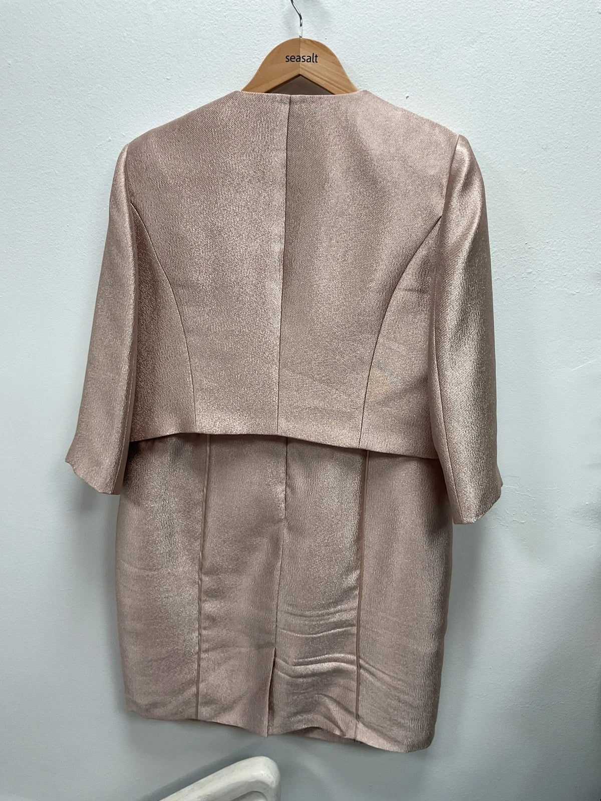 Jacques Vert Two pices suit gold size-18 10276NIA
