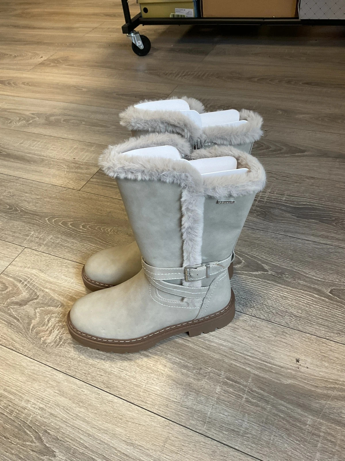 BNWT Deltex Boots beige size-38 11007JC