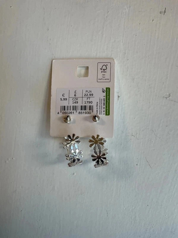BNWT Accessories Earrings Silver