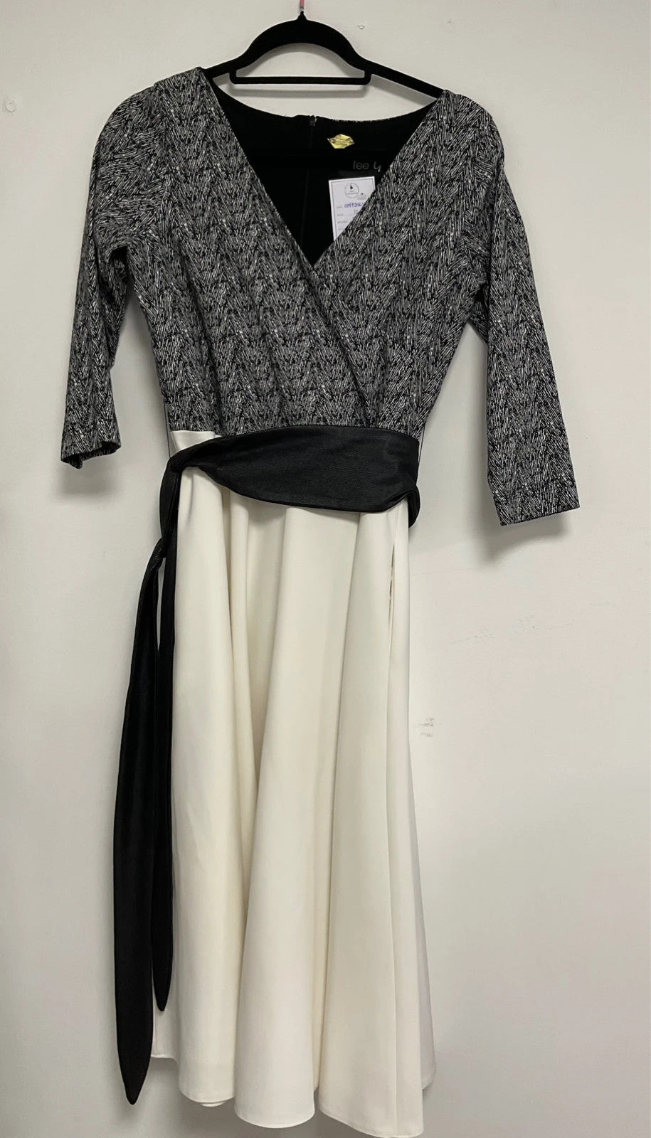 Fee G Dress Black and white size-12 11097JML