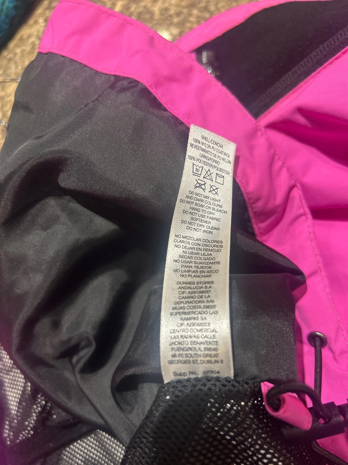 Dunnes Performsnce Bright Pink Outerwear Nylon with PU Coating Jacket Sz 16 11105SRM