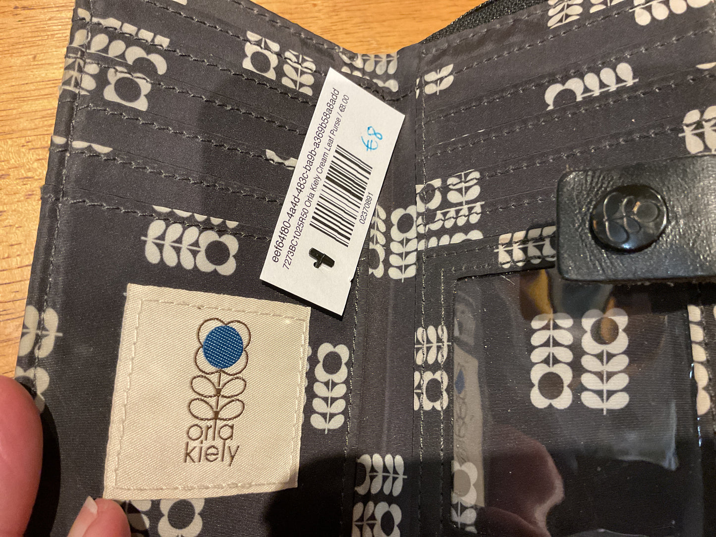 7273BC1025R50 Orla Kiely Cream Leaf Purse